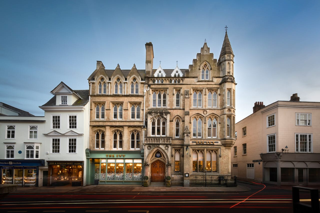 External photograph of 120-122 High Street