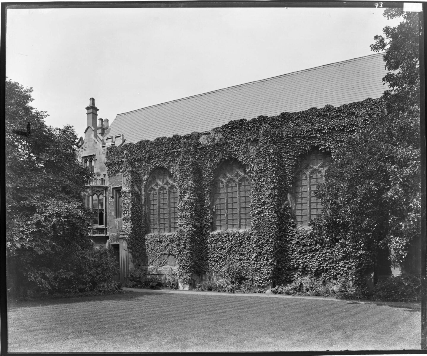 Old picture of the garden at the back of the Lincoln College Chapel