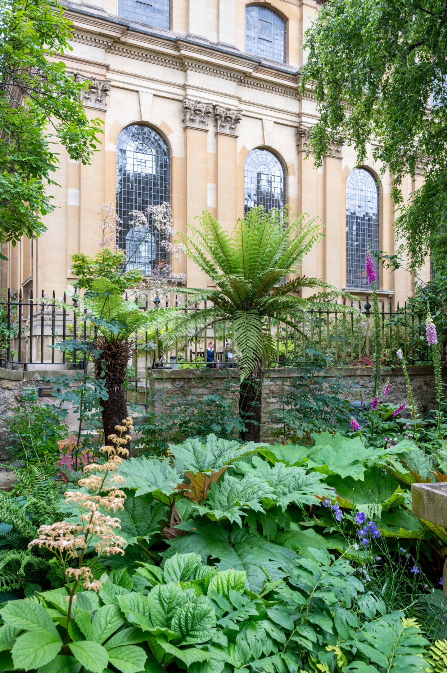 Leafy green side of the Lincoln College Library